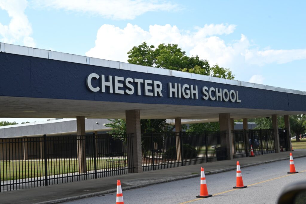 Exterior signs mounted letters